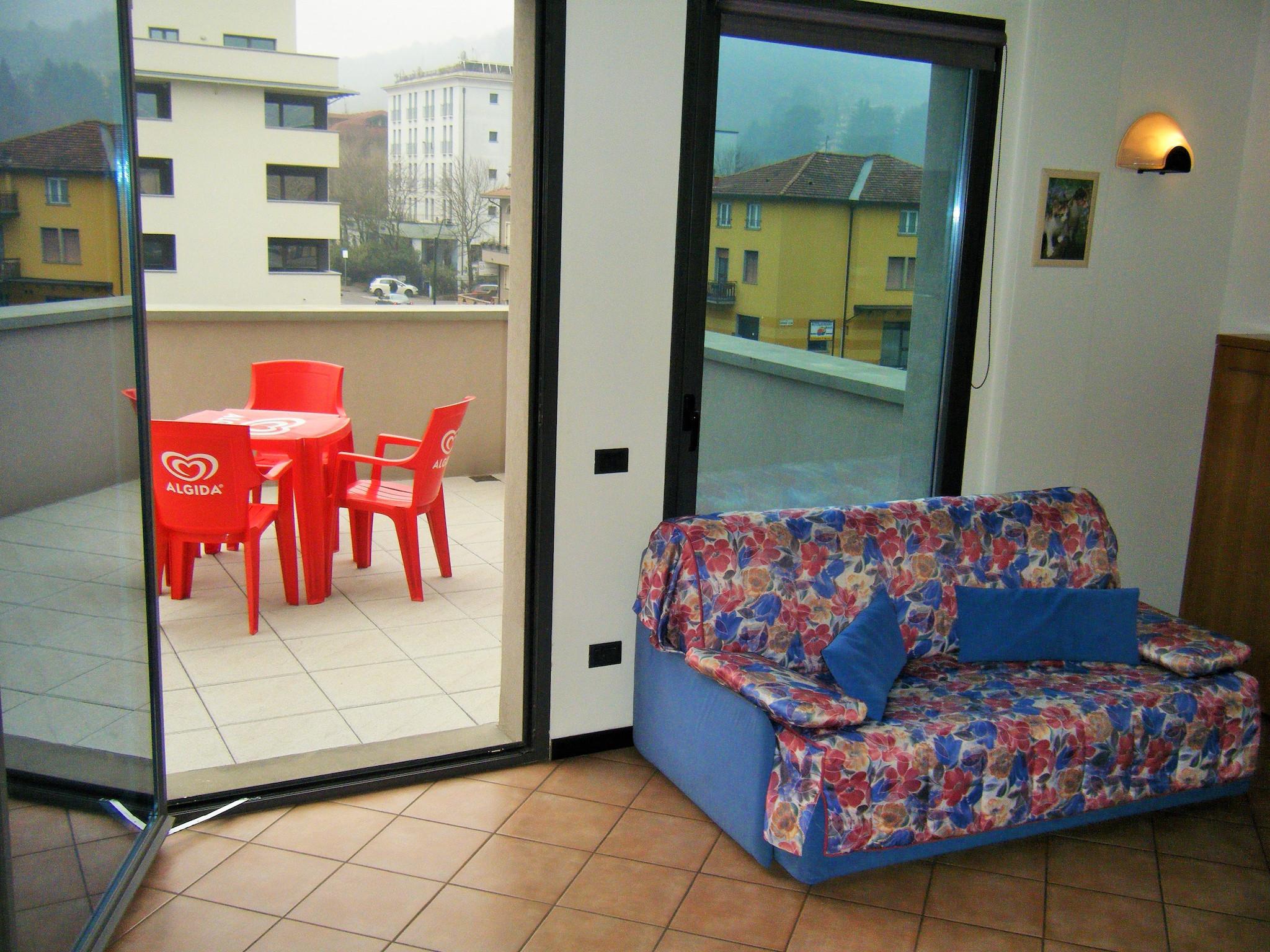 เรซิเดนเช เวซโซลี Aparthotel Darfo Boario Terme ภายนอก รูปภาพ