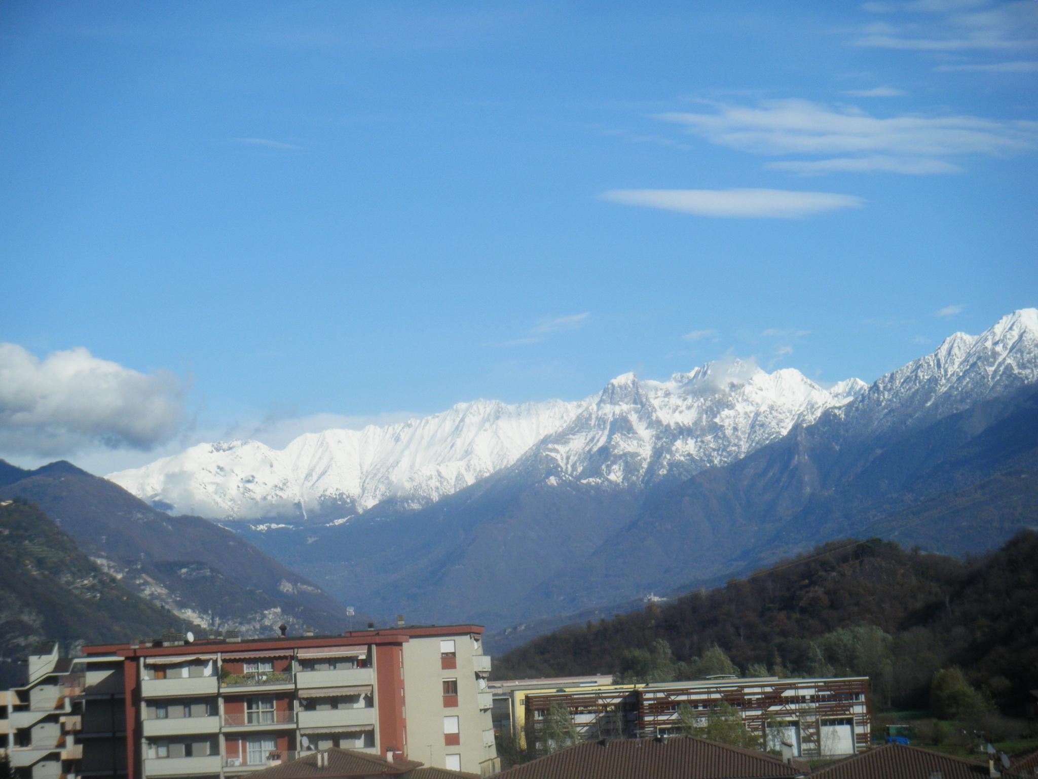 เรซิเดนเช เวซโซลี Aparthotel Darfo Boario Terme ภายนอก รูปภาพ